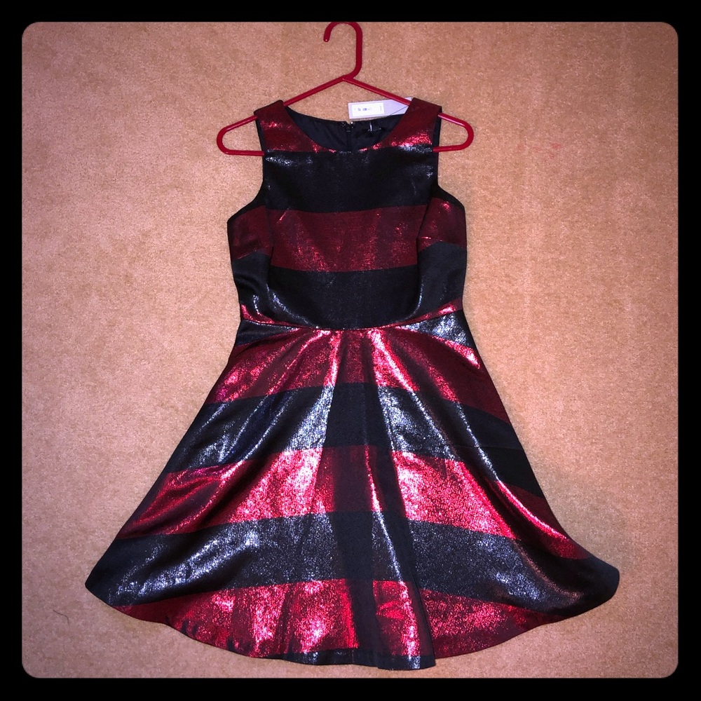 NWT Apt 9 red/black metallic cocktail dress-size 4
